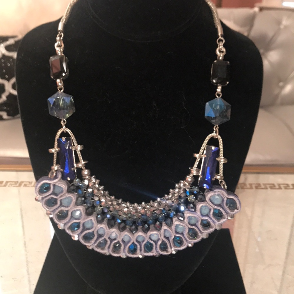 Statement necklace